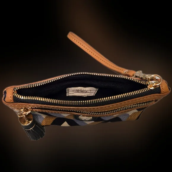 Spartina 449 Wristlet - Picture 3 of 3